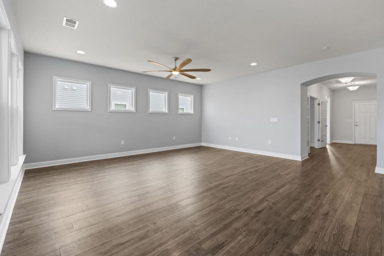 3052 Hannon Dr. Photo 29