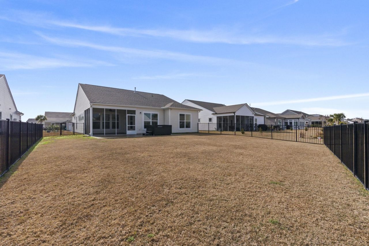 3052 Hannon Dr. Photo 35