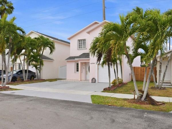13741 SW 160th Ter, Miami, FL 33177