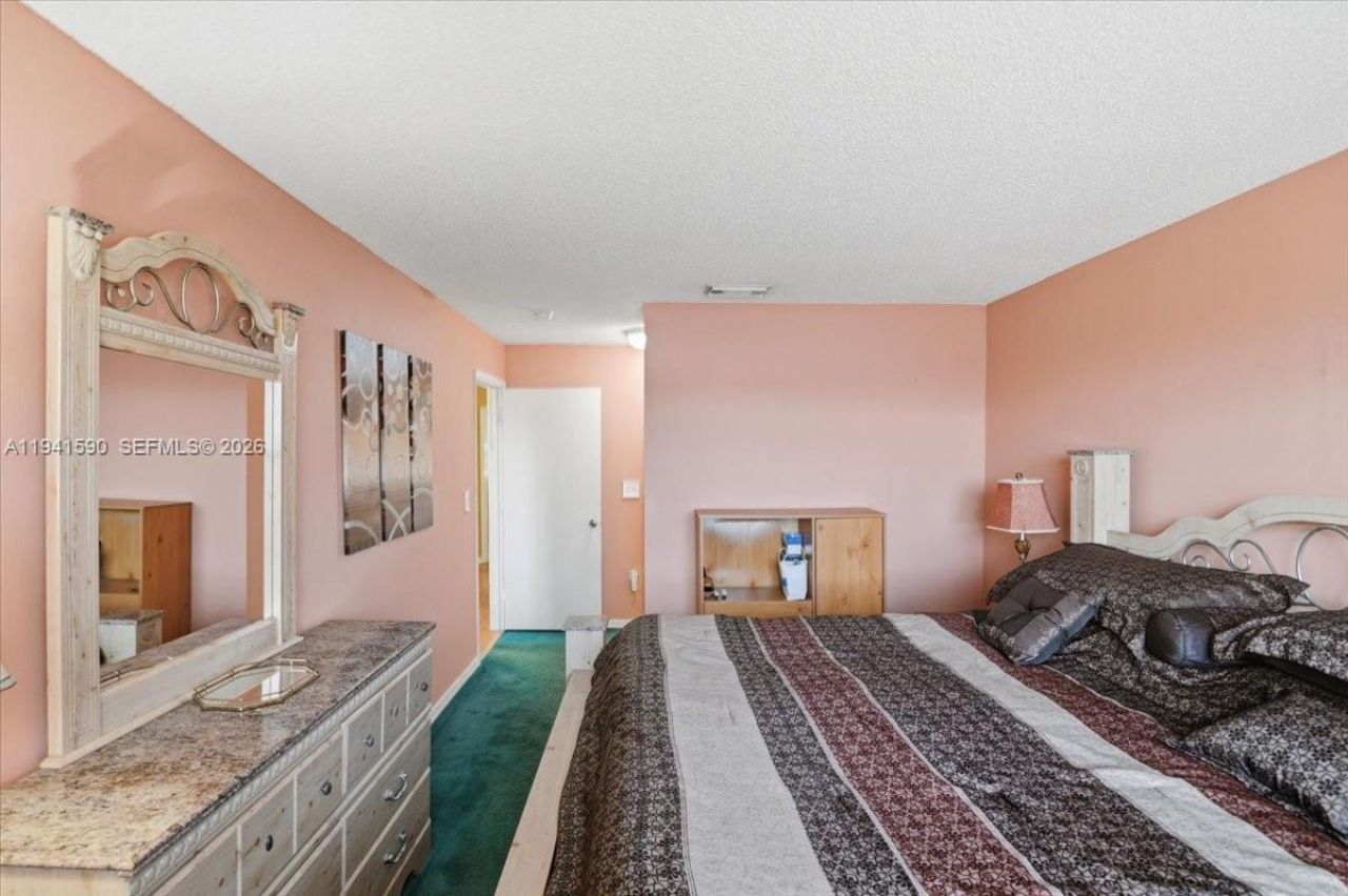 13741 SW 160th Ter, Miami, FL 33177 Photo