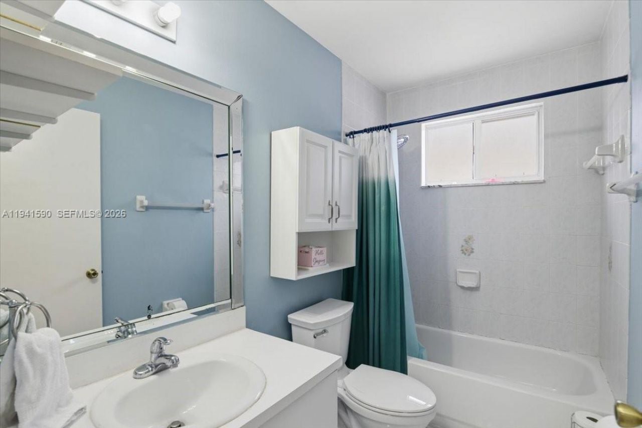 13741 SW 160th Ter, Miami, FL 33177 Photo