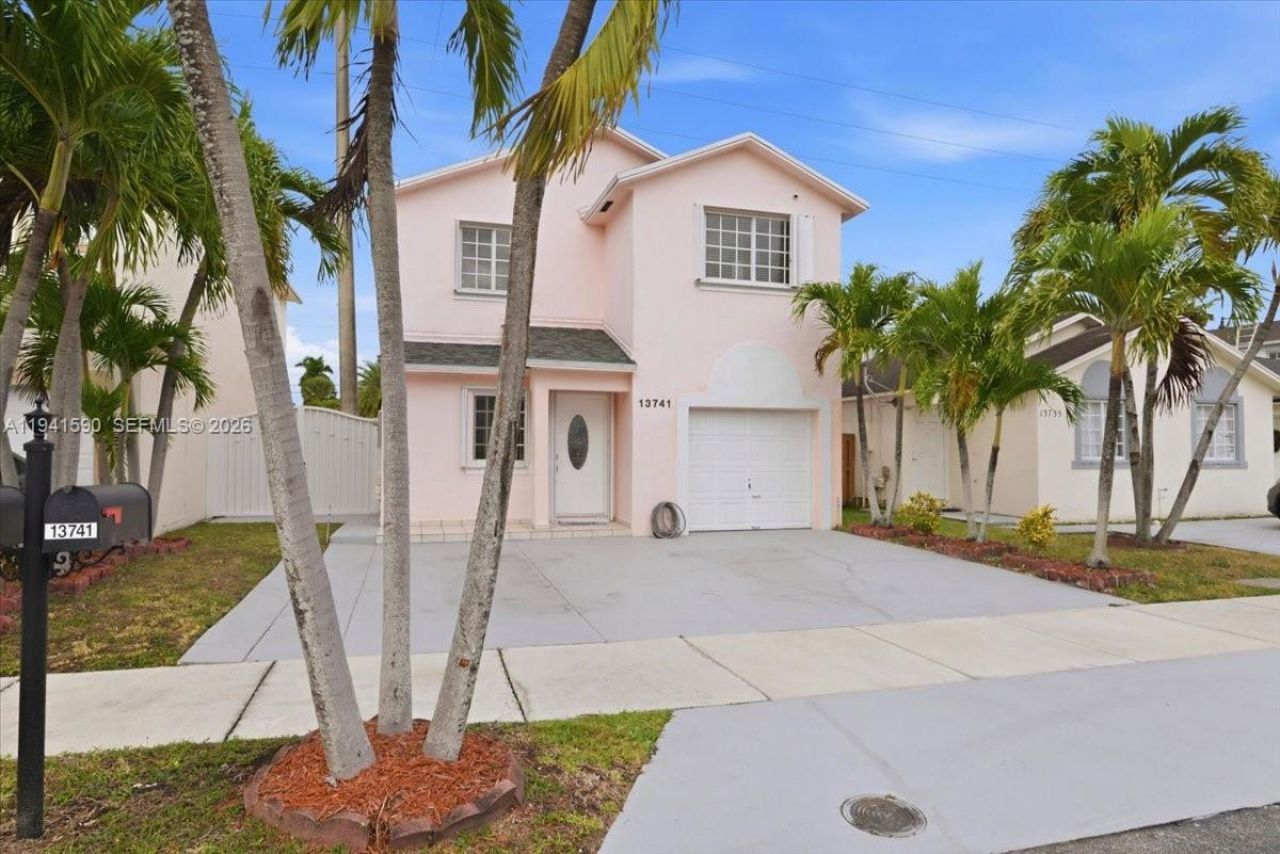 13741 SW 160th Ter, Miami, FL 33177 Photo