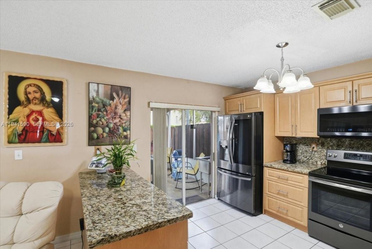 13741 SW 160th Ter, Miami, FL 33177 Photo