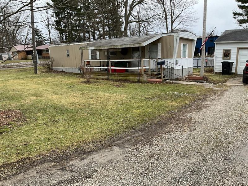 39 W Washburn Street, New London, OH 44851 Photo 4