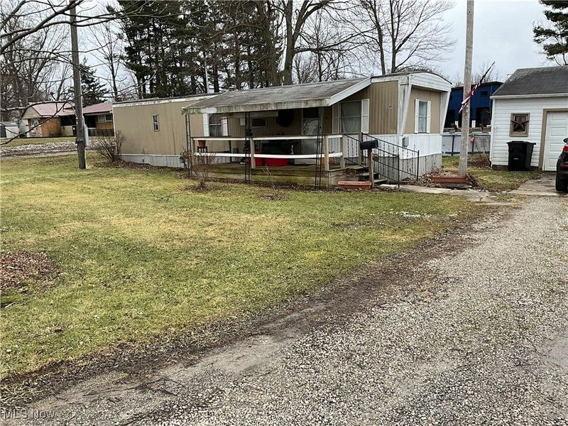 39 W Washburn Street, New London, OH 44851 Photo 4