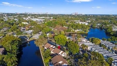 681 Kensington Place, Unit D101, Fort Lauderdale, FL 33305 Photo