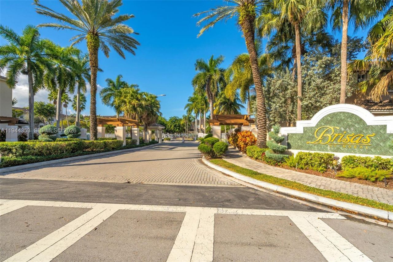 5670 NW 116th Ave, Unit 219, Doral, FL 33178 Photo