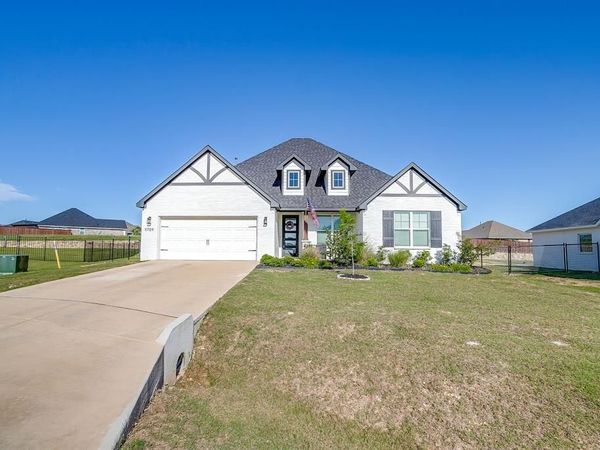 11709 Sand Cat Court, Godley, TX 76044