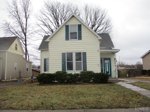 120 N 28th Street, Belleville, IL 62226