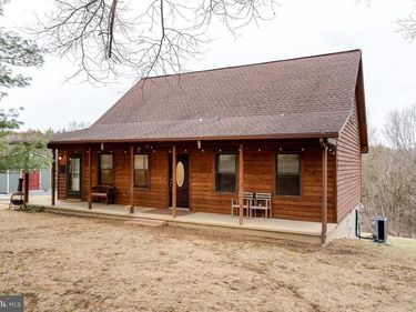 121 SPIKER LANE, STRASBURG, VA 22657