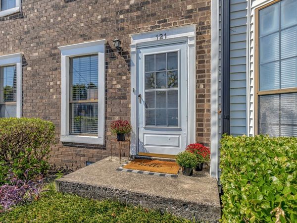 121 Elizabeths Ct, Antioch, TN 37013