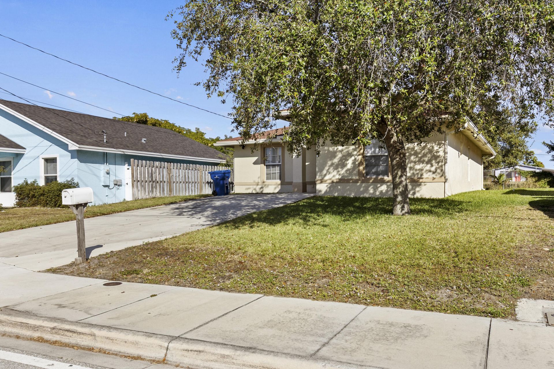 850 Dr Martin Luther King Jr Blvd Boulevard, Riviera Beach, FL 33404 Photo