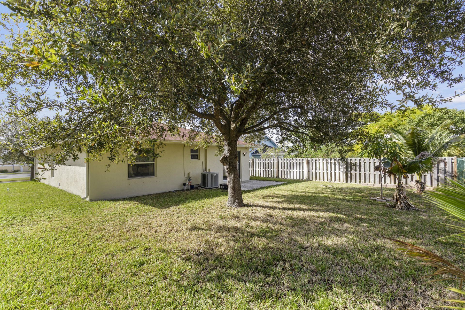 850 Dr Martin Luther King Jr Blvd Boulevard, Riviera Beach, FL 33404 Photo