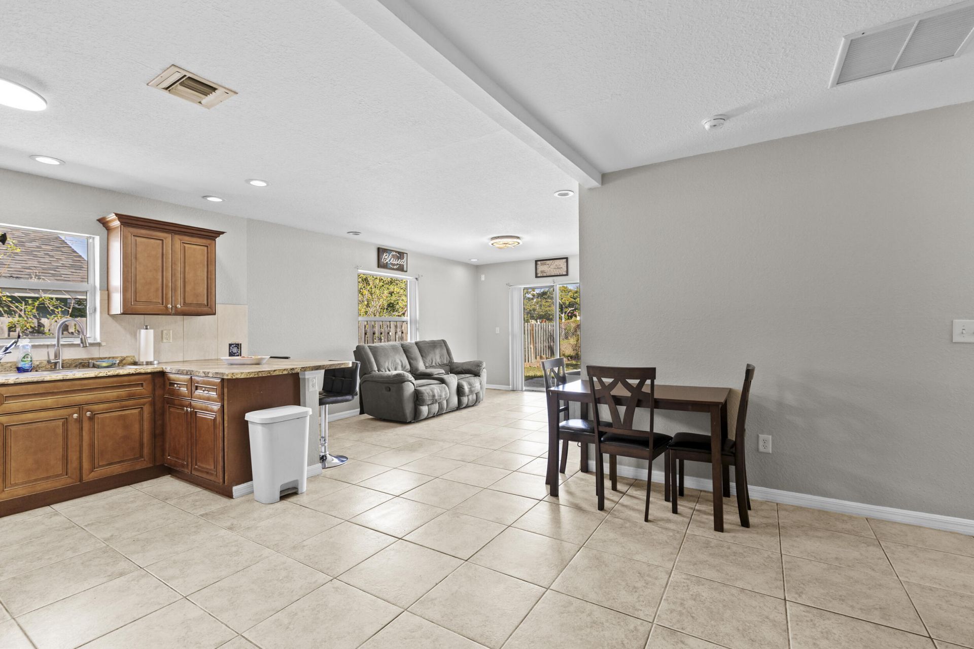 850 Dr Martin Luther King Jr Blvd Boulevard, Riviera Beach, FL 33404 Photo