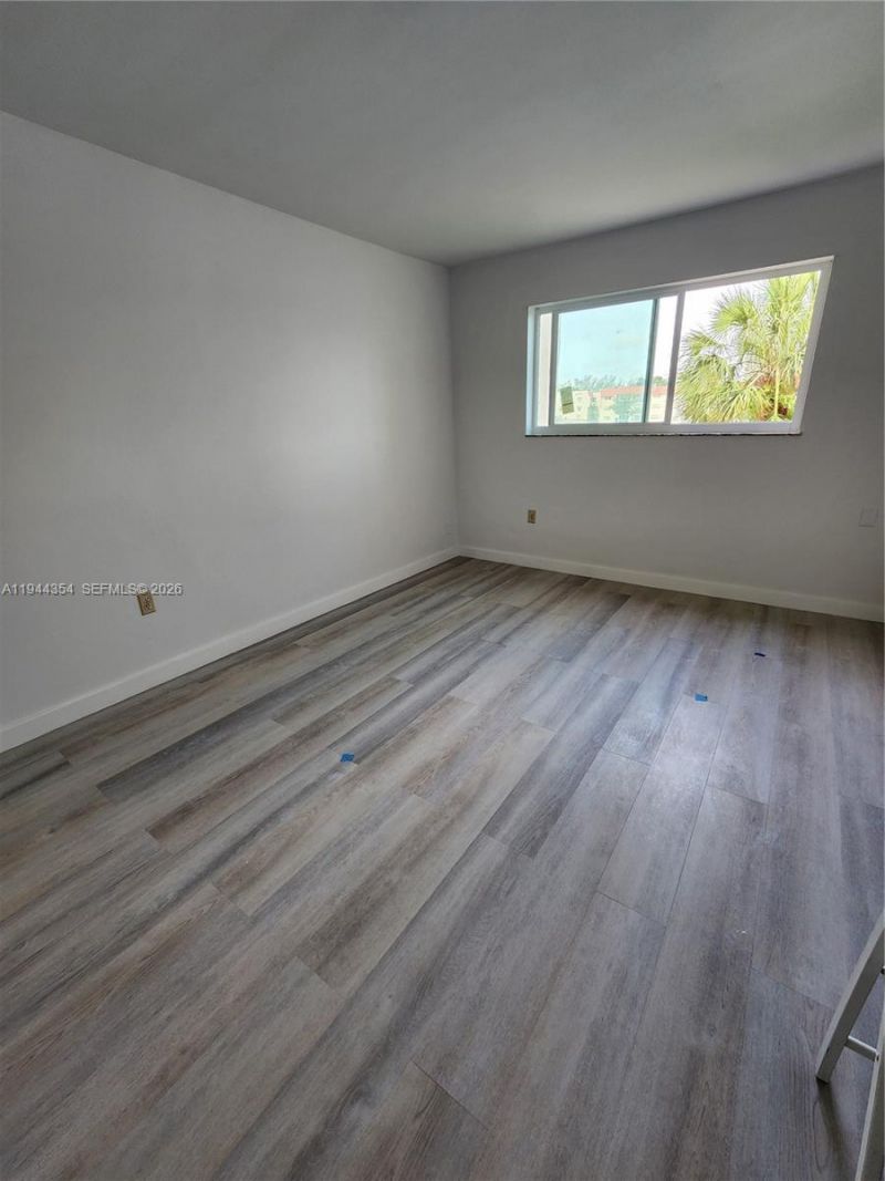 2931 E Sunrise Lakes Dr, Unit 205, Sunrise, FL 33322 Photo