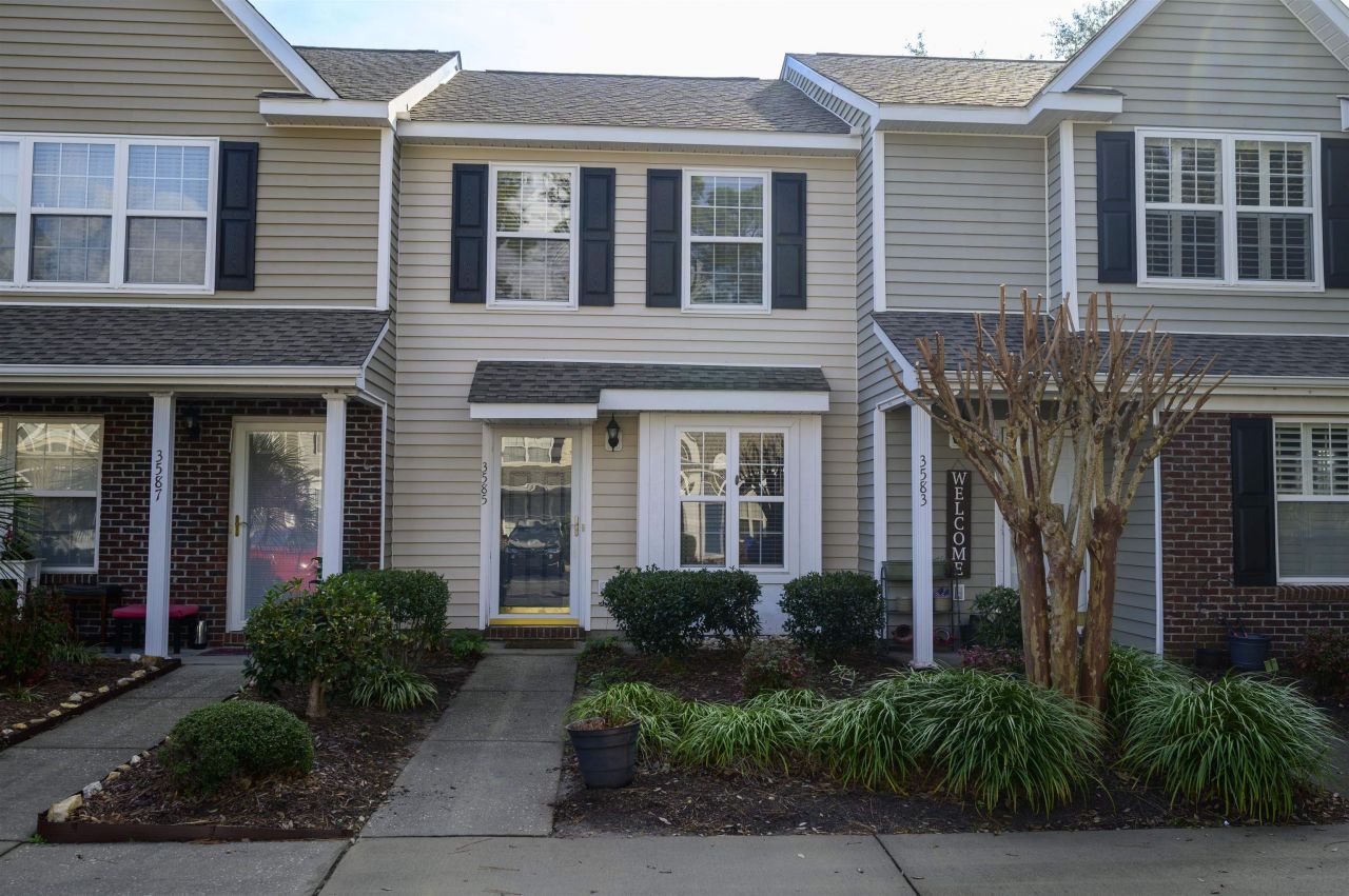 3585 Evergreen Way Photo 1