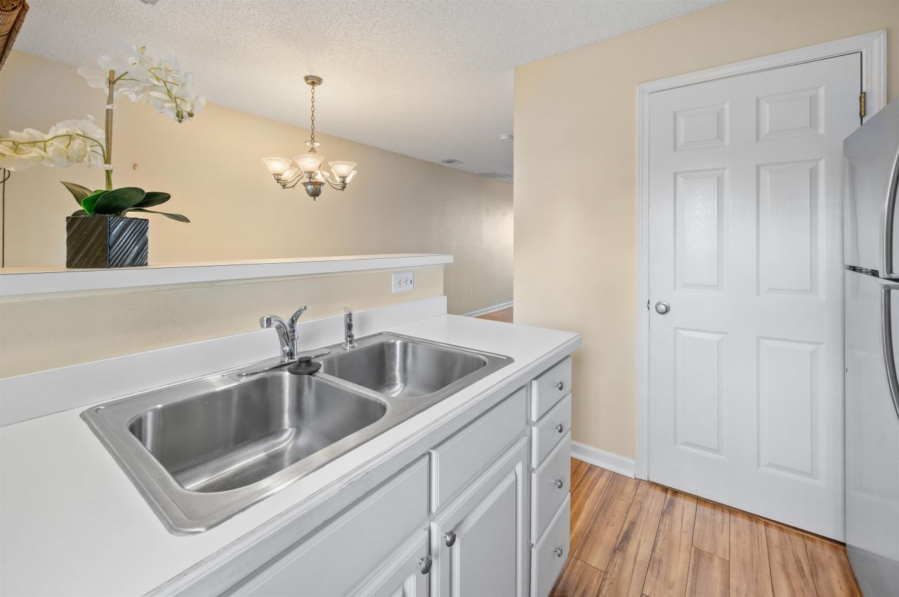 3585 Evergreen Way Photo 14