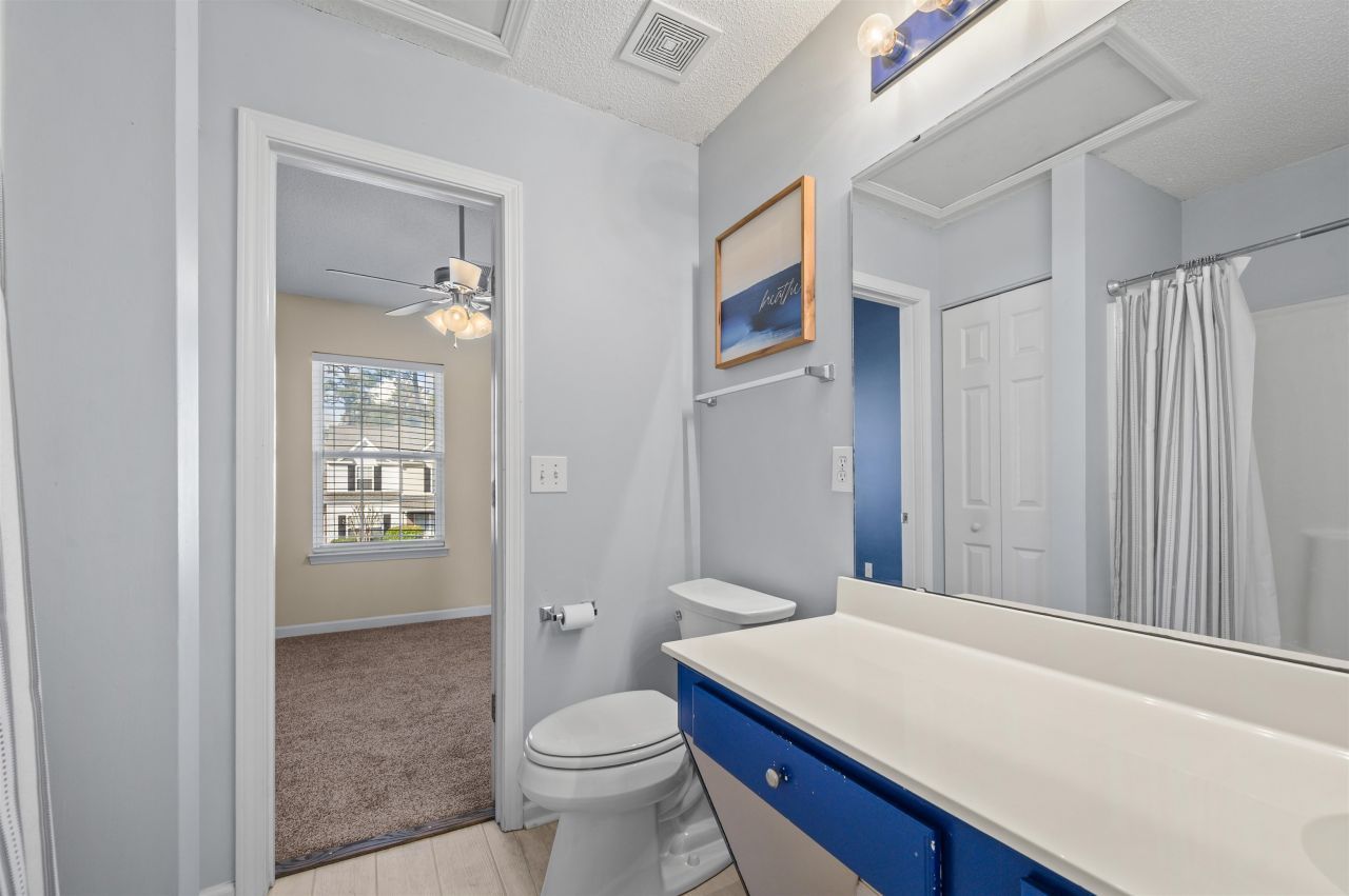 3585 Evergreen Way Photo 19