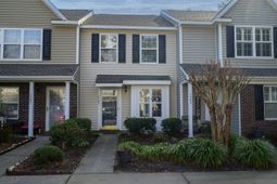 3585 Evergreen Way photo 4