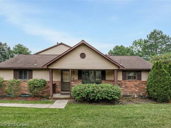 975 Woodlane Drive, Rochester Hills, MI 48307