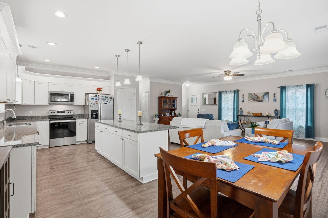 301 David Street Photo 14