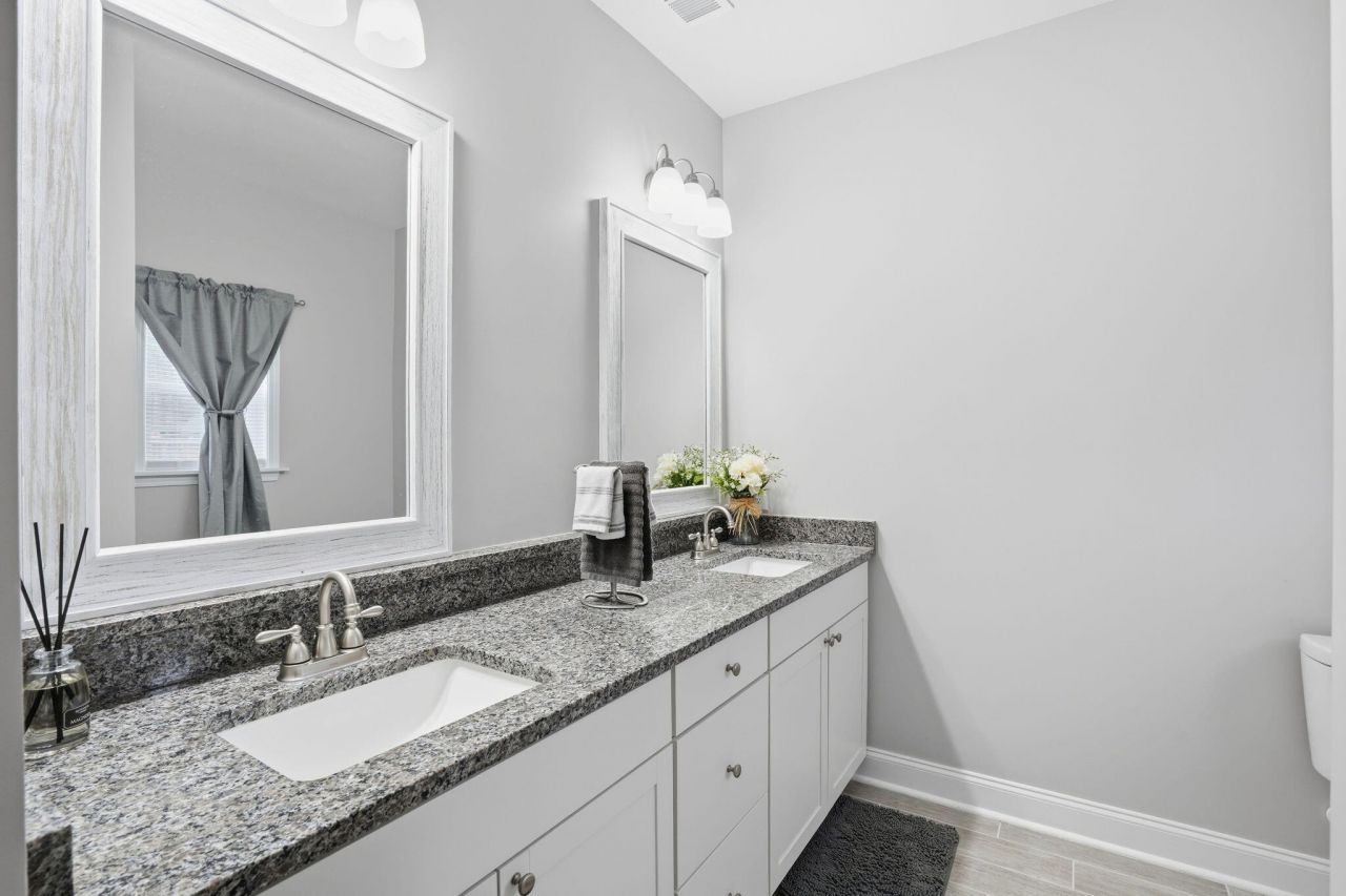 301 David Street Photo 20