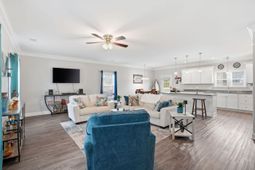 301 David Street photo 4