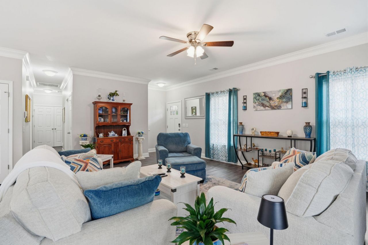 301 David Street Photo 5