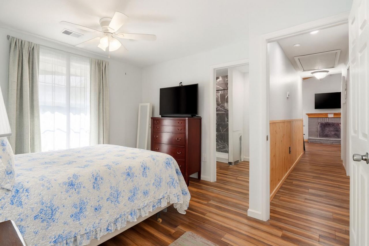 939 Black Oak Road Photo 15