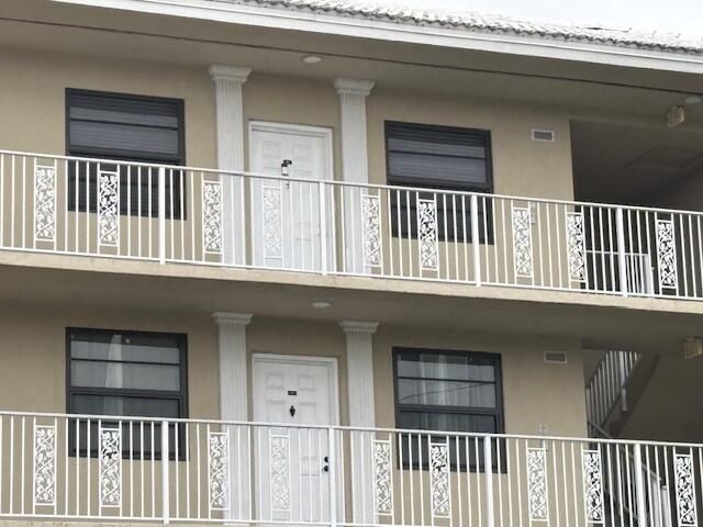 3525 Village Boulevard, Unit 405, West Palm Beach, FL 33409 Photo