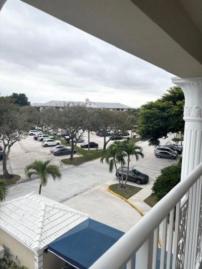 3525 Village Boulevard, Unit 405, West Palm Beach, FL 33409 Photo