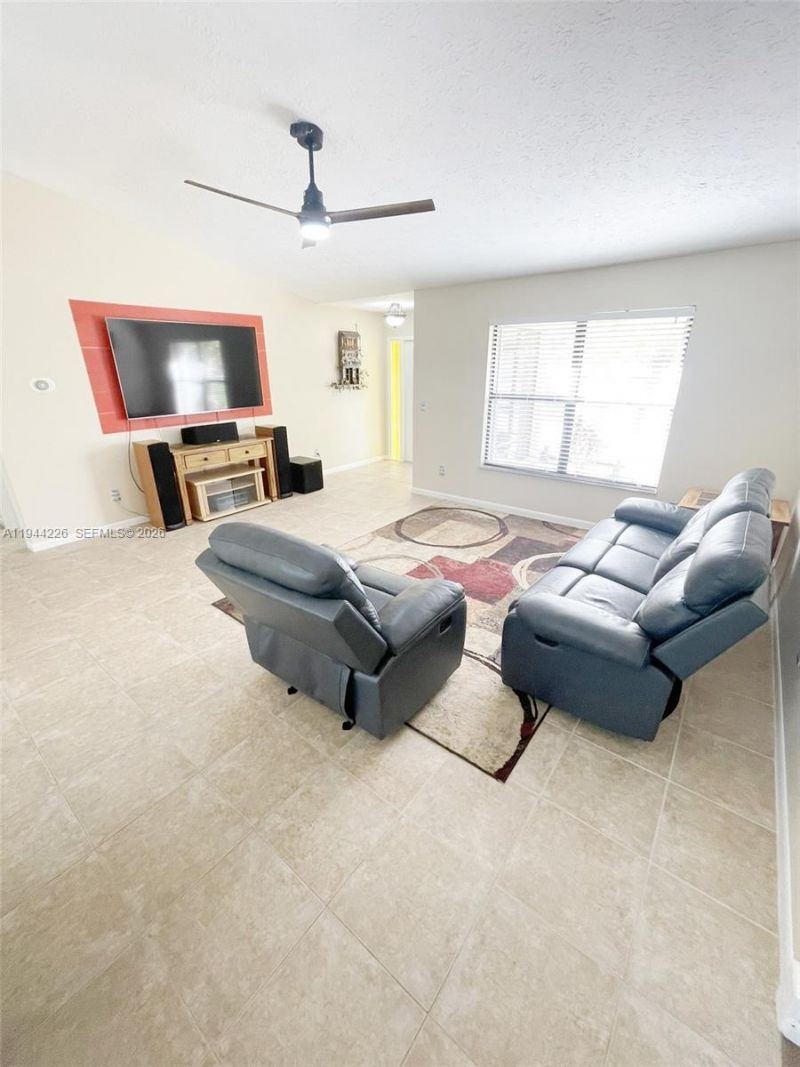 357 NE Gulfstream Ave, Unit -, Port Saint Lucie, FL 34983 Photo