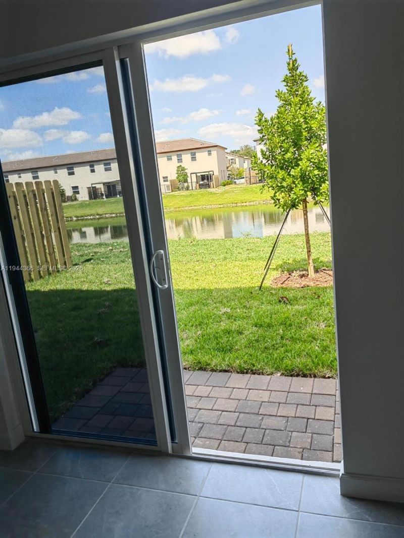 12560 NW 22nd Pl, Miami, FL 33167 Photo