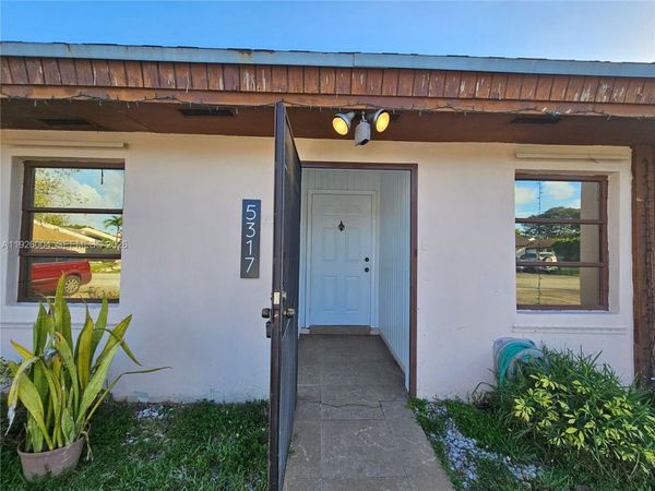 5317 SW 140th PL, Unit 5317, Miami, FL 33175
