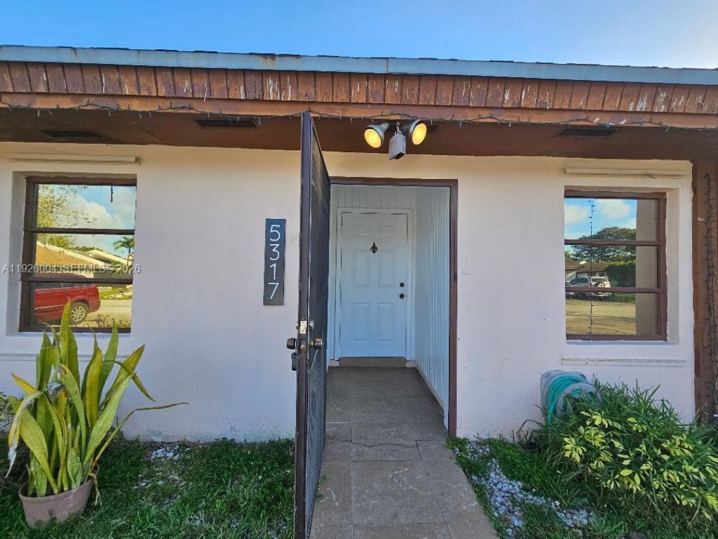 5317 SW 140th Pl, Unit 5317, Miami, FL 33175 Photo