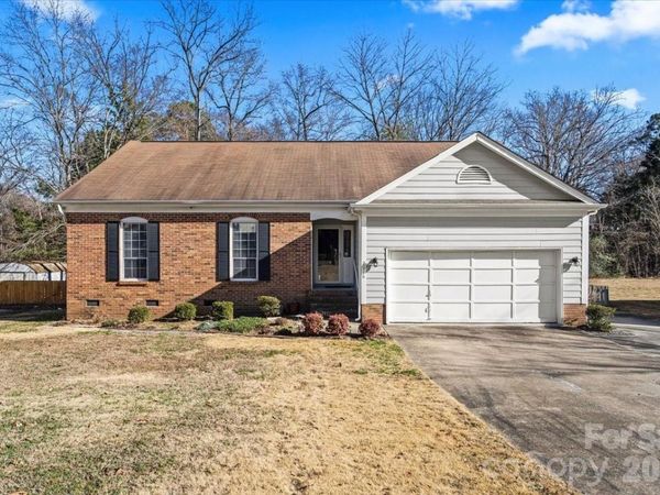 2036 Killarney Place, Charlotte, NC 28262