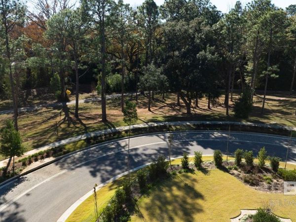 24 Summer Lane, Fairhope, AL 36532