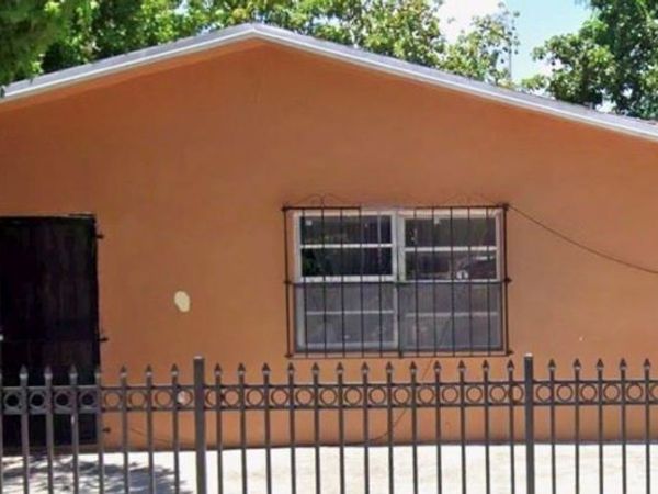 35 NE 53rd St, Miami, FL 33137