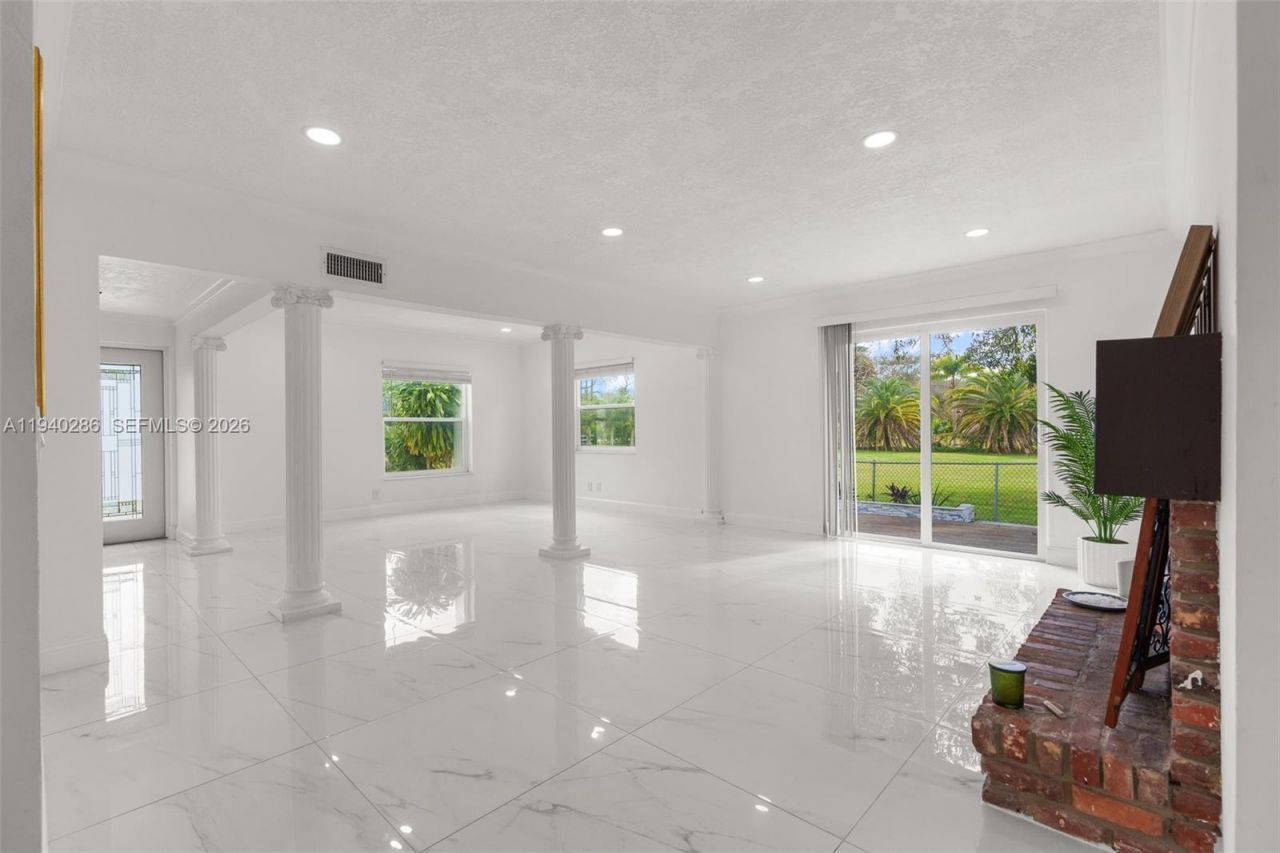 7601 NW 82nd Ter, Parkland, FL 33067 Photo