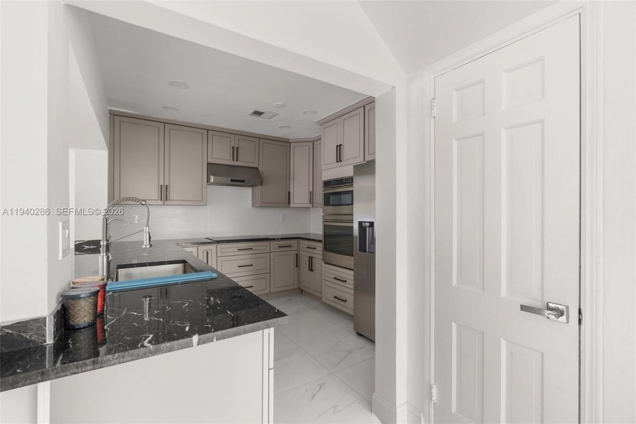 7601 NW 82nd Ter, Parkland, FL 33067 Photo