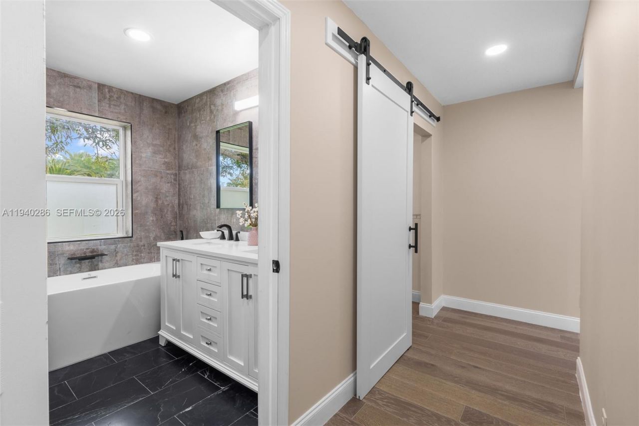 7601 NW 82nd Ter, Parkland, FL 33067 Photo