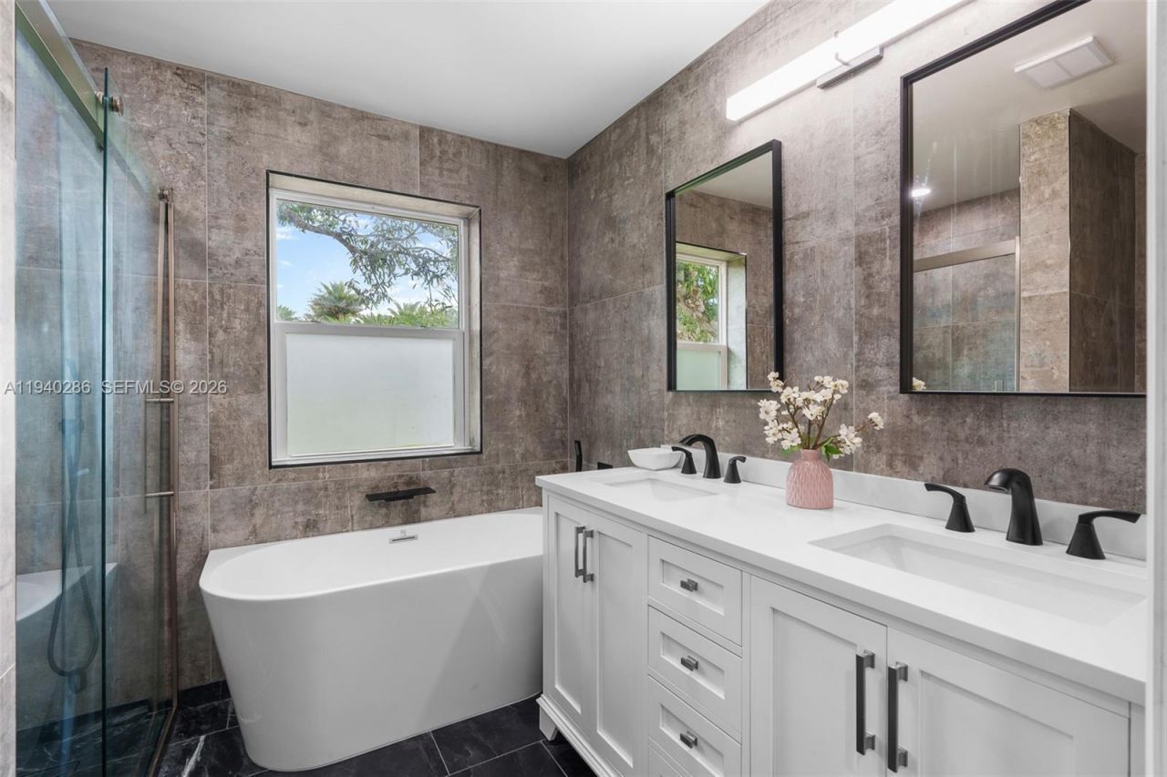 7601 NW 82nd Ter, Parkland, FL 33067 Photo