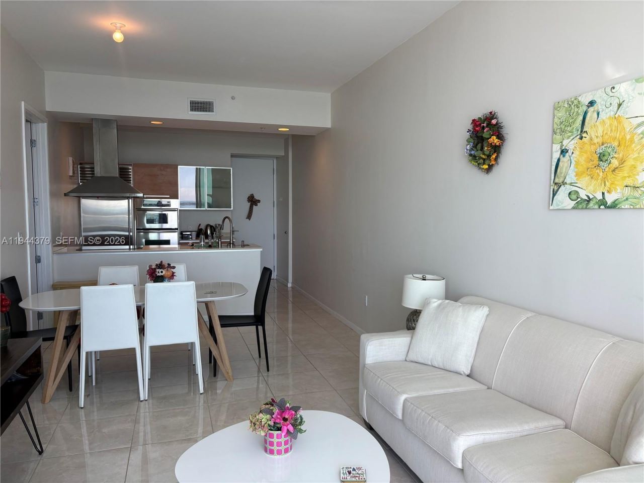 218 SE 14th St, Unit TS307, Miami, FL 33131 Photo