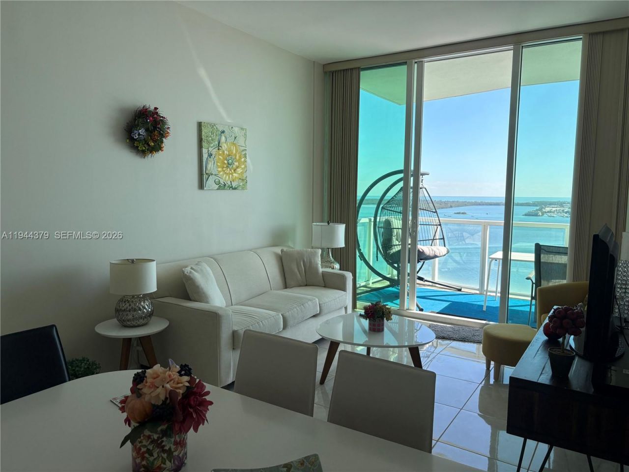 218 SE 14th St, Unit TS307, Miami, FL 33131 Photo