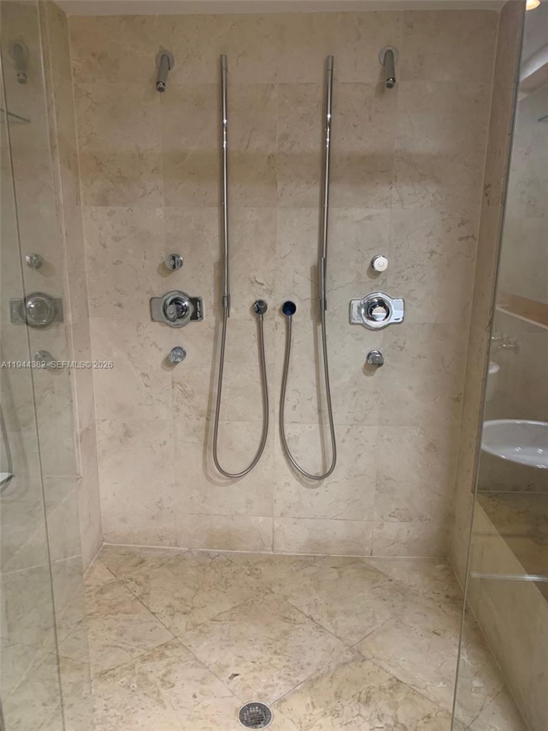 6000 Collins Ave Unit 136, Miami Beach, FL 33140 Photo