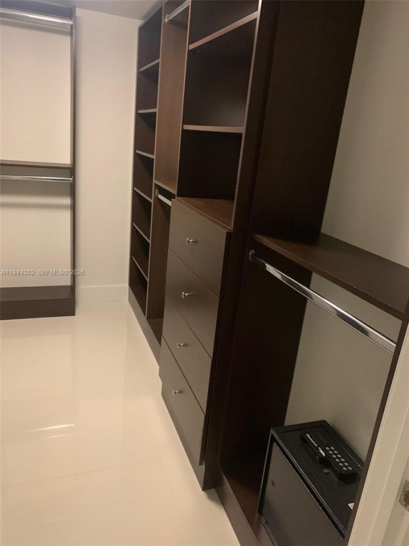 6000 Collins Ave Unit 136, Miami Beach, FL 33140 Photo