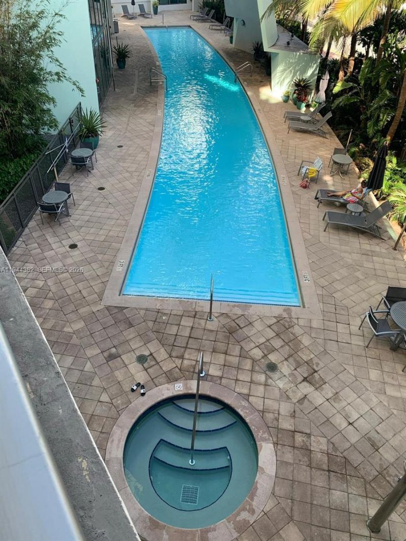 6000 Collins Ave Unit 136, Miami Beach, FL 33140 Photo