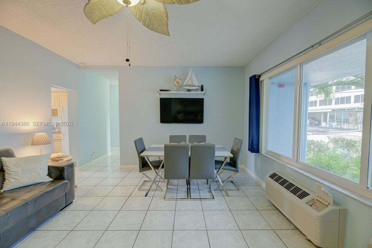 326 Harrison St , Unit 106A, Hollywood, FL 33019 Photo