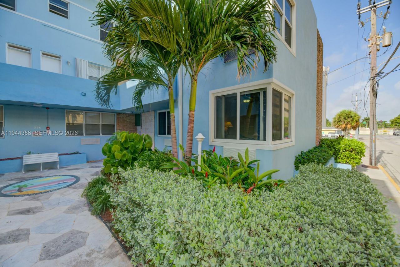 326 Harrison St , Unit 106A, Hollywood, FL 33019 Photo