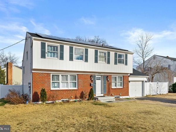 218 CLEVELAND AVENUE, EDGEWATER PARK, NJ 08010